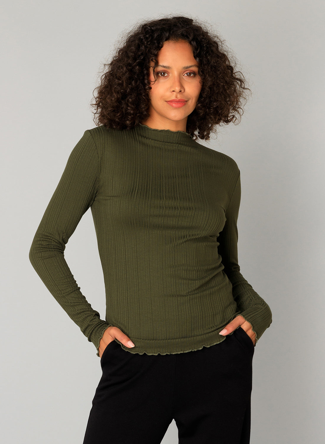 Clara | Armeegrün