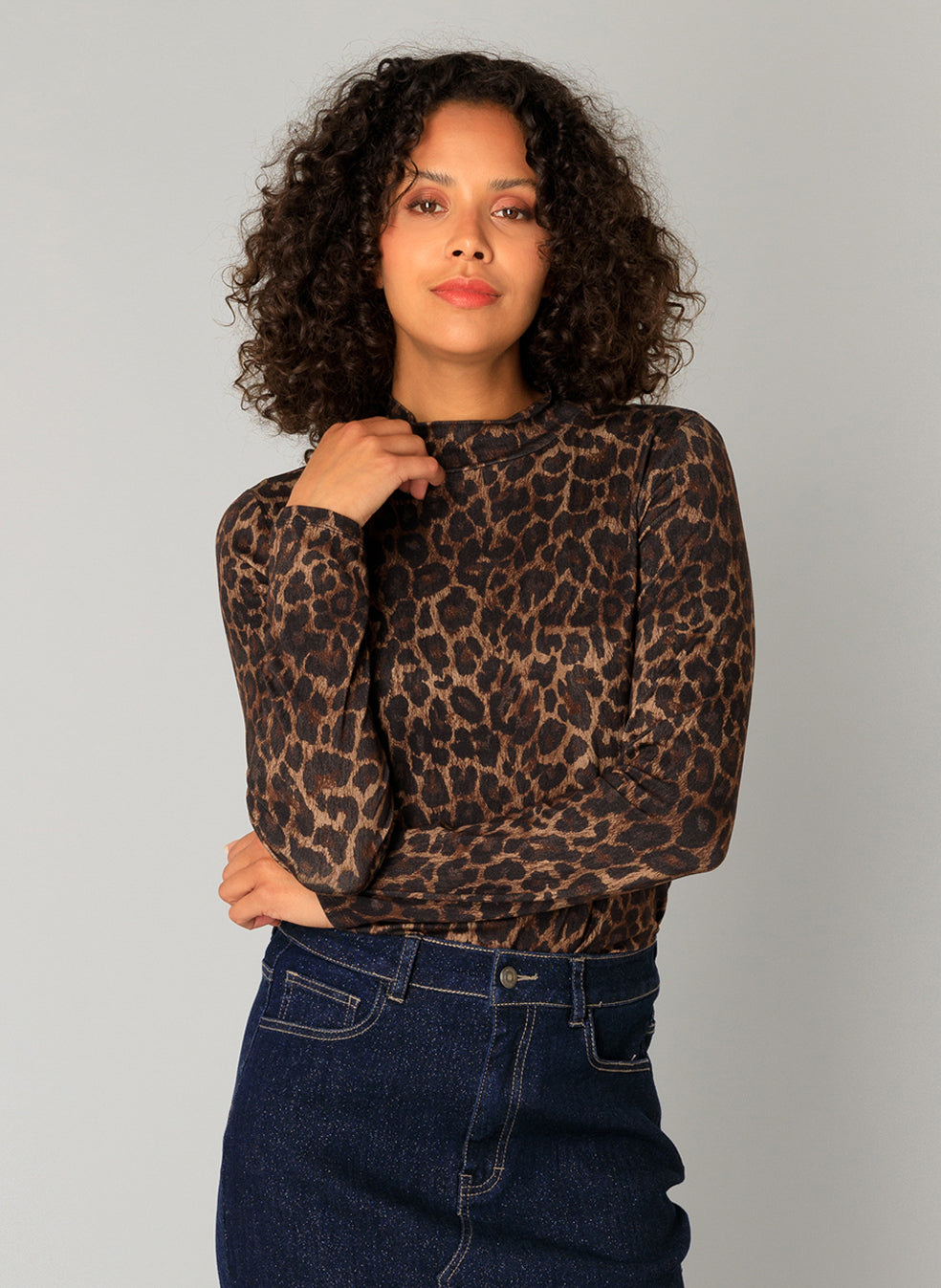 Omani Essential | Multi Leopard