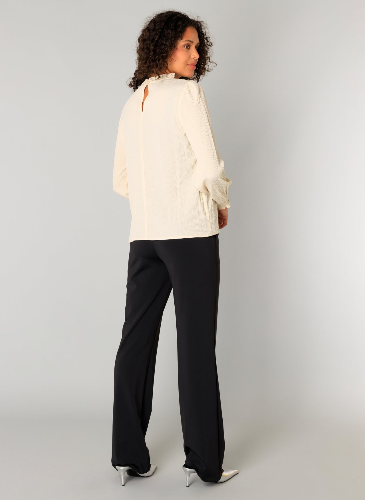 Ocean Essential | Sandy White