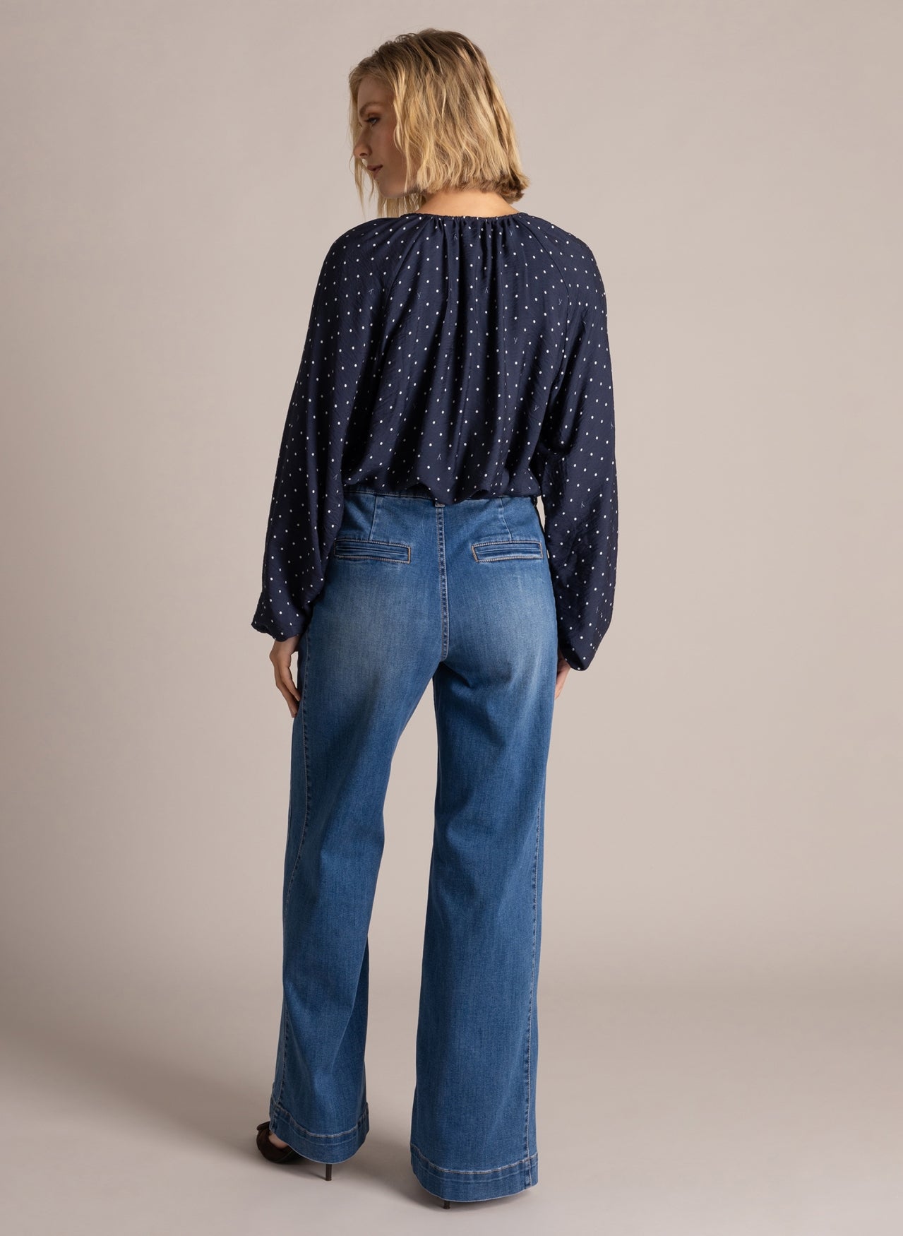 Sibelia | Dark Blue/Off white