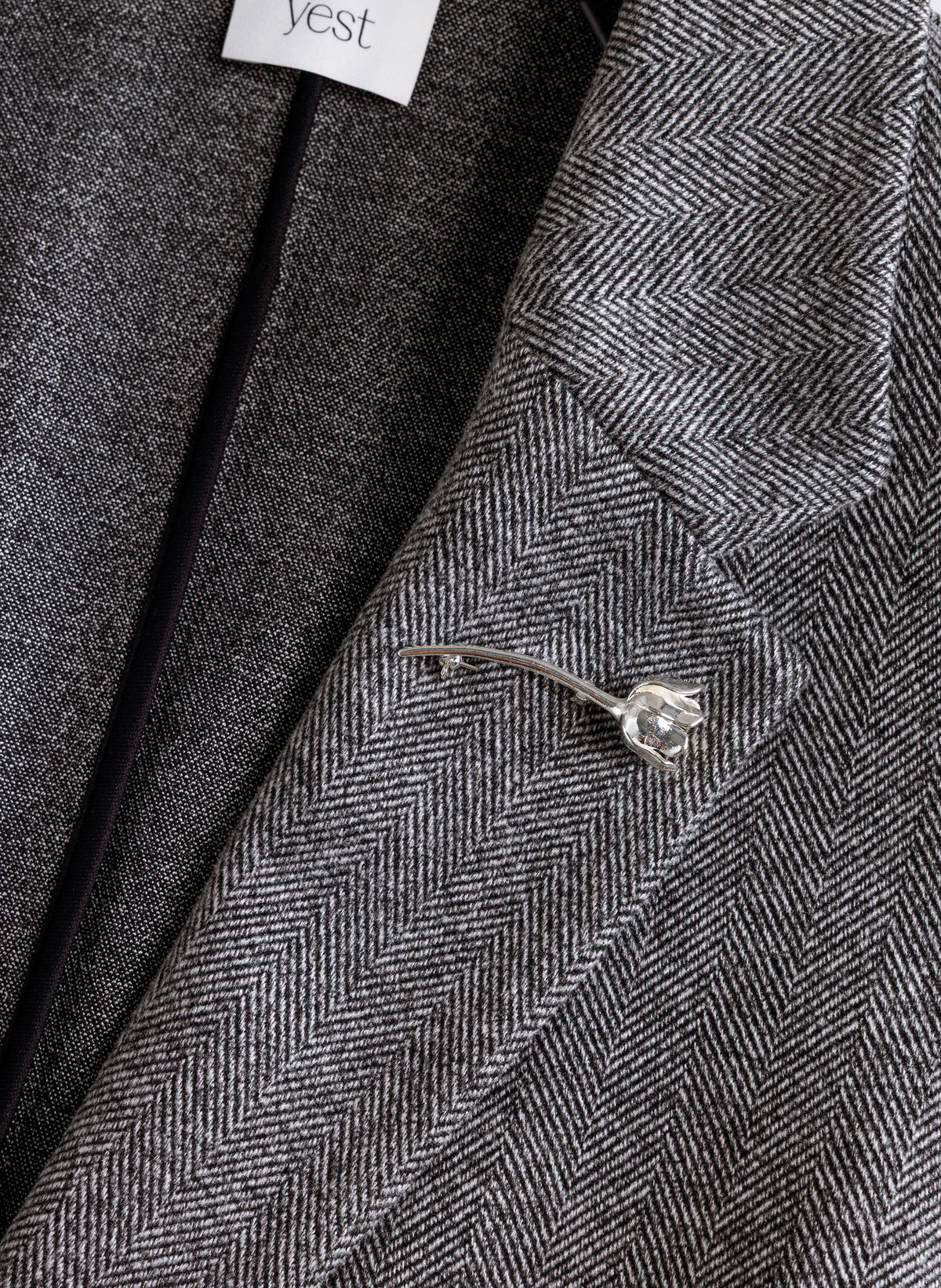 YYBerta Essential | Dark Grey/Multi-Colo