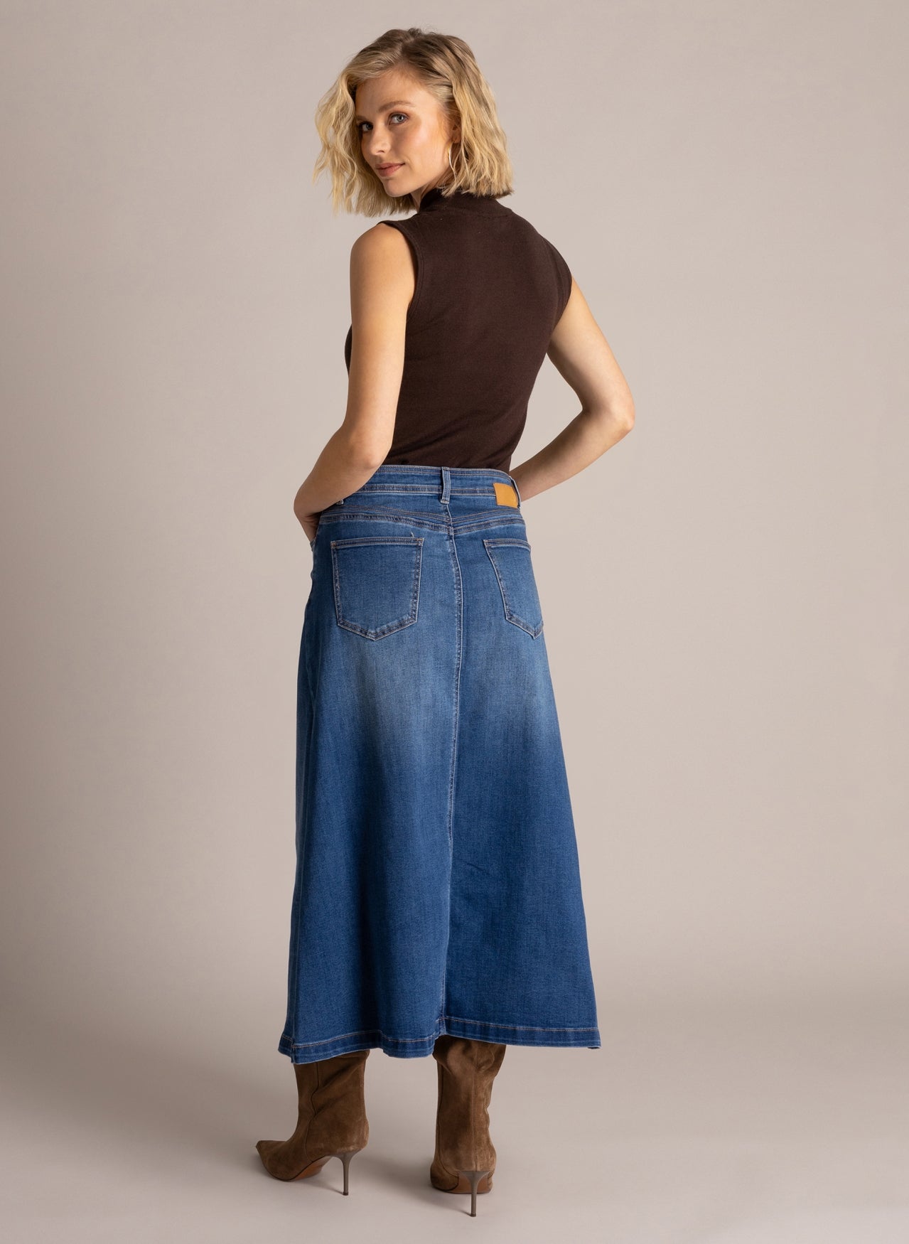 Bobby Essential | Dark Brown