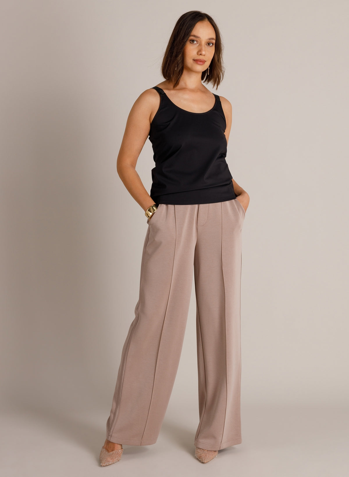YYSalina Essential | Black