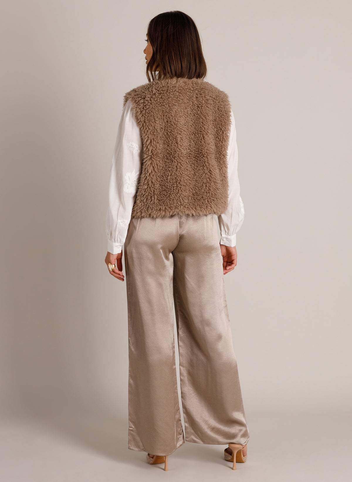 YYWilasia | Taupe Grey