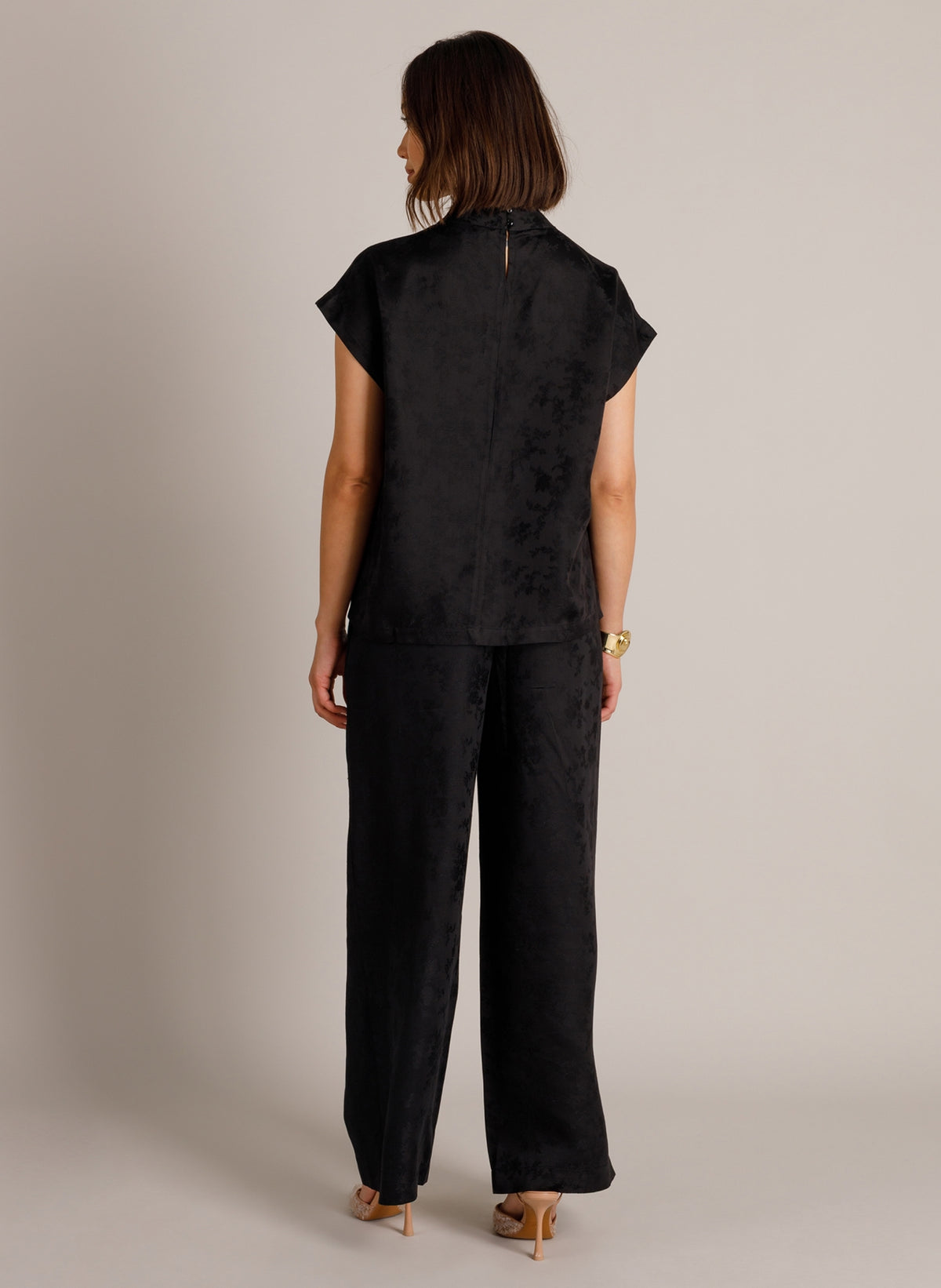 YYWanda | Black