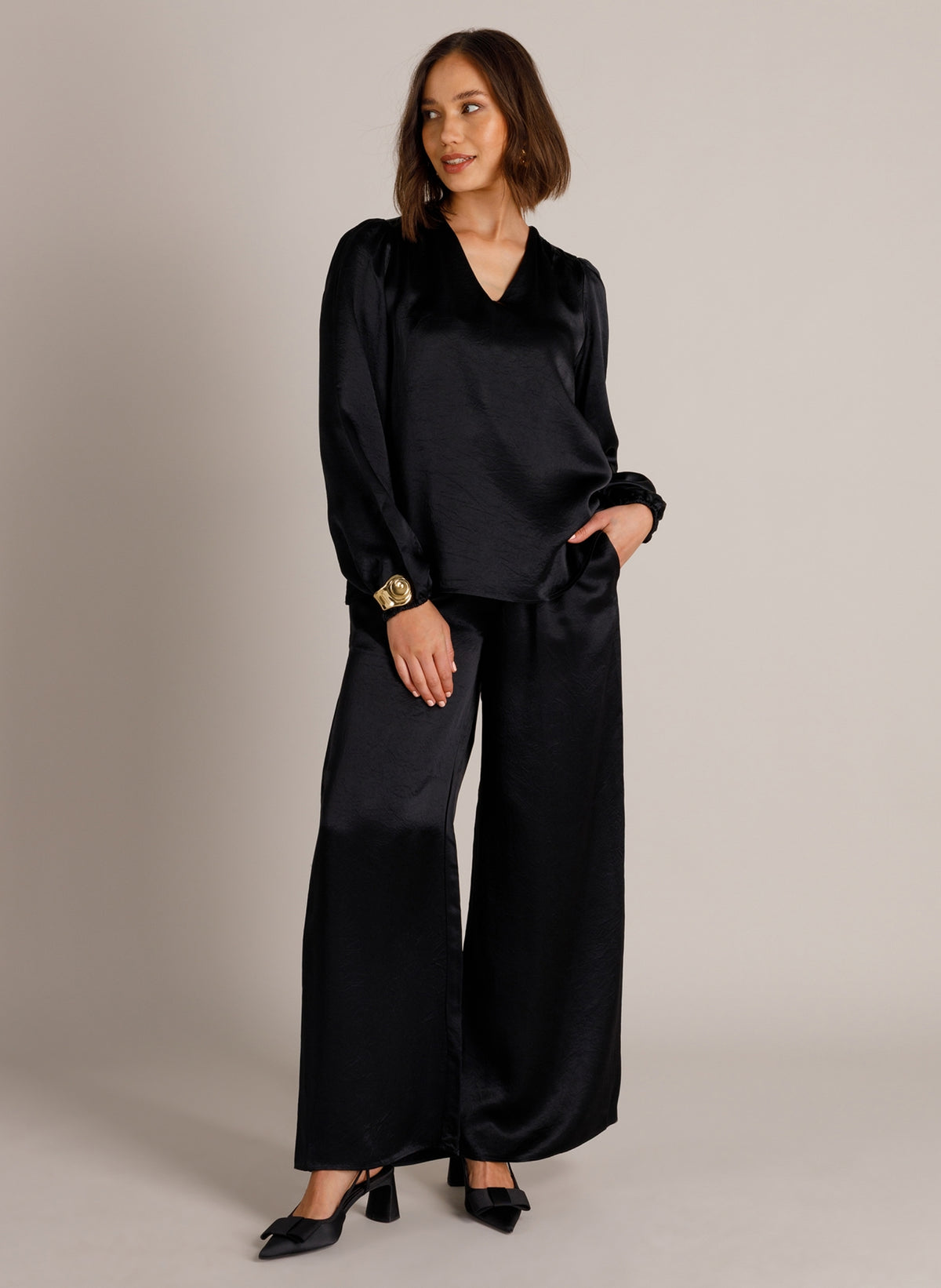 YYWynona | Black