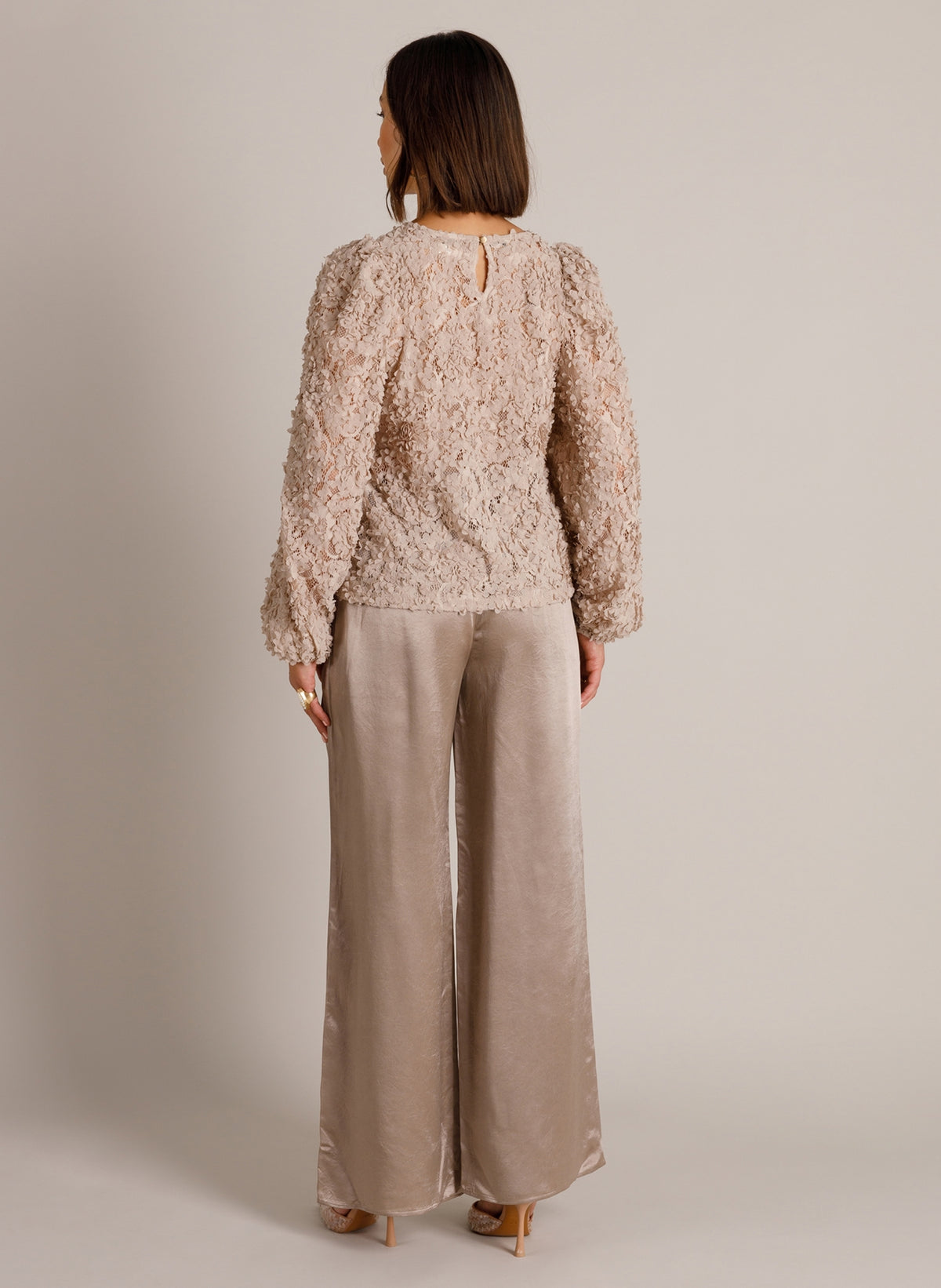YYWilla | Light Taupe