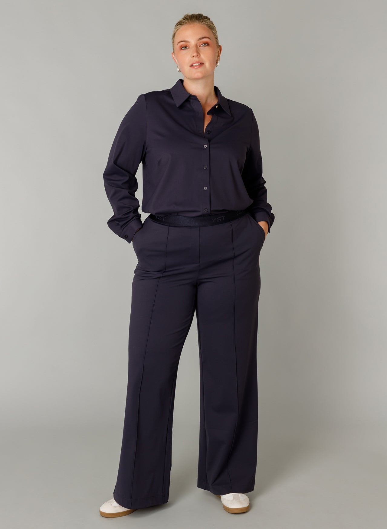 Robin Essential | Dark Navy