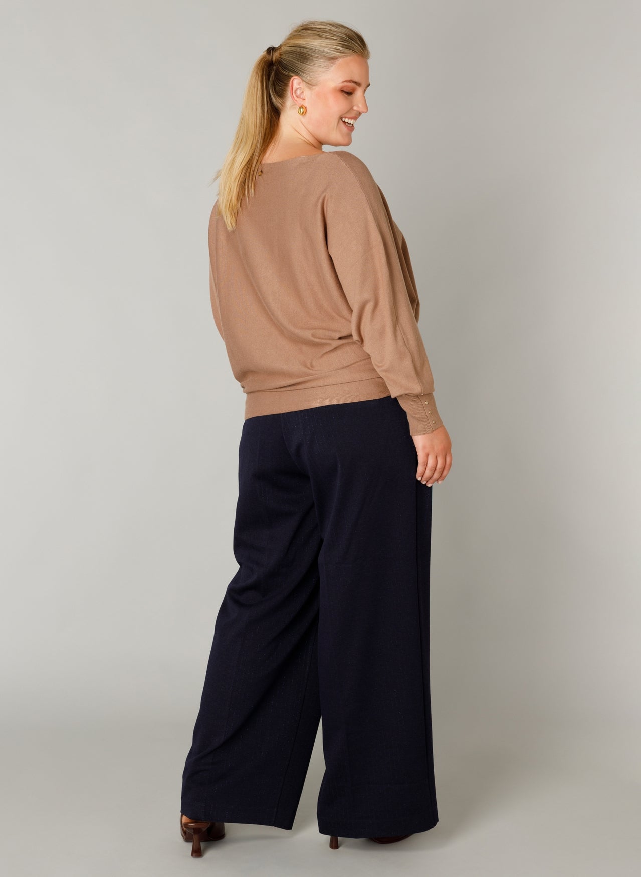 Roel Essential | Cashew Brown