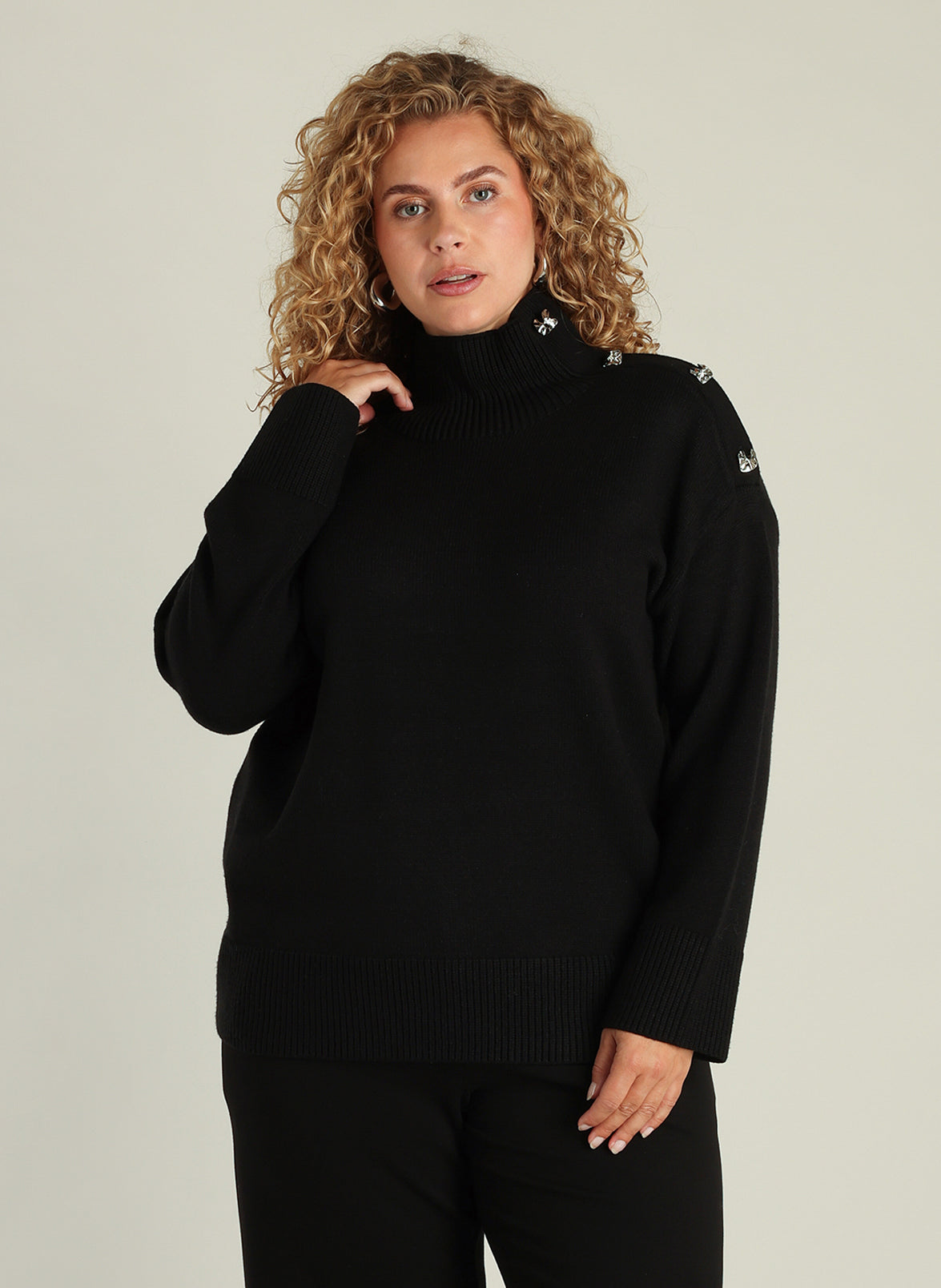Ghislaine | Black