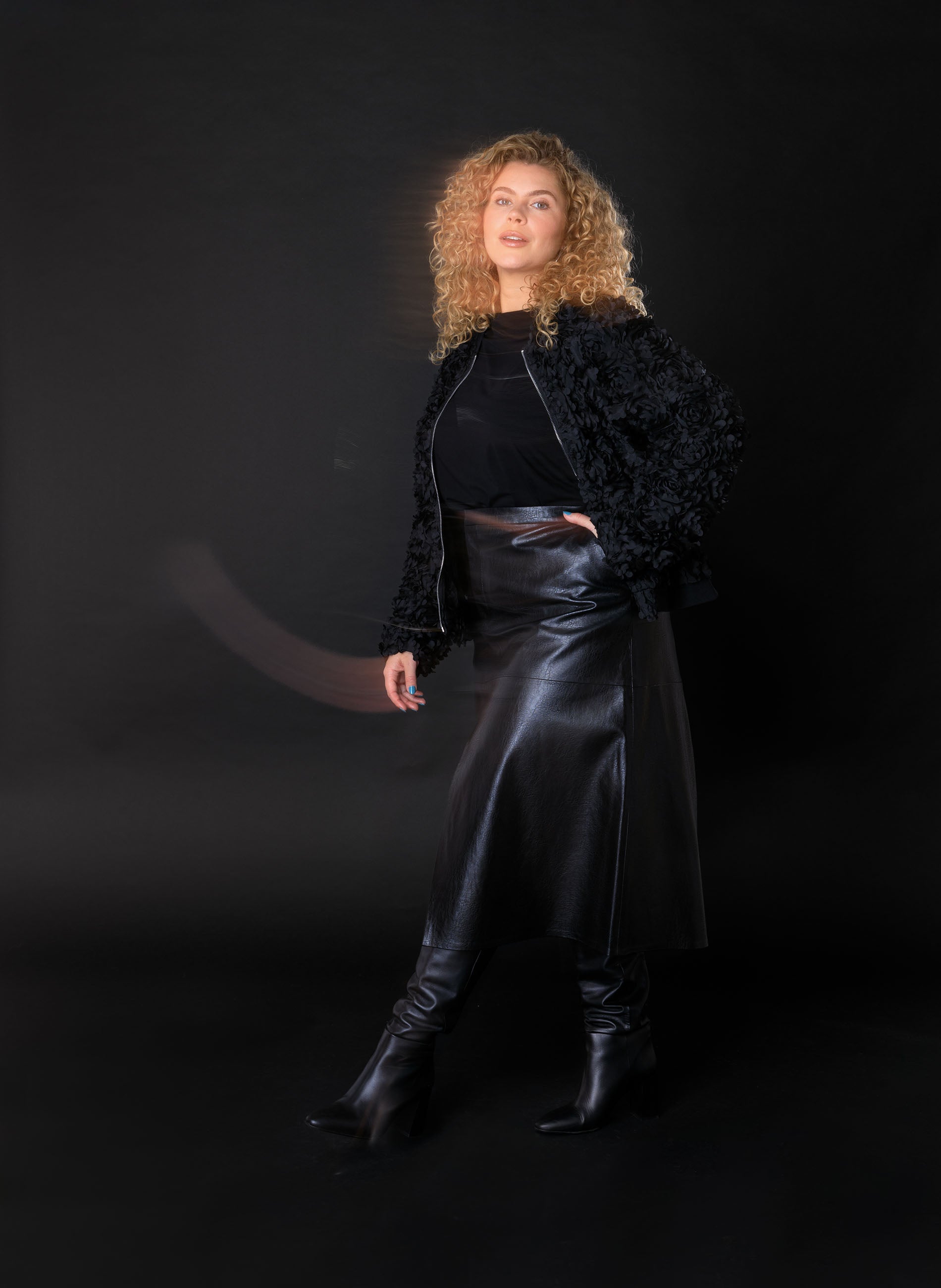 Hedda | Black