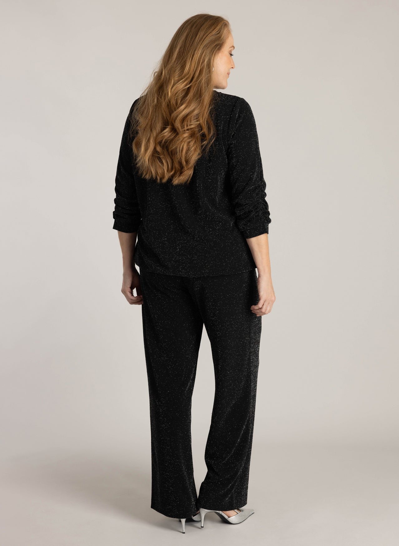 Venora Essential | Black