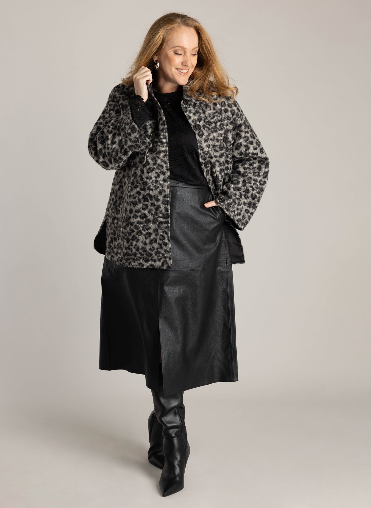 Hesther | Black/Off White