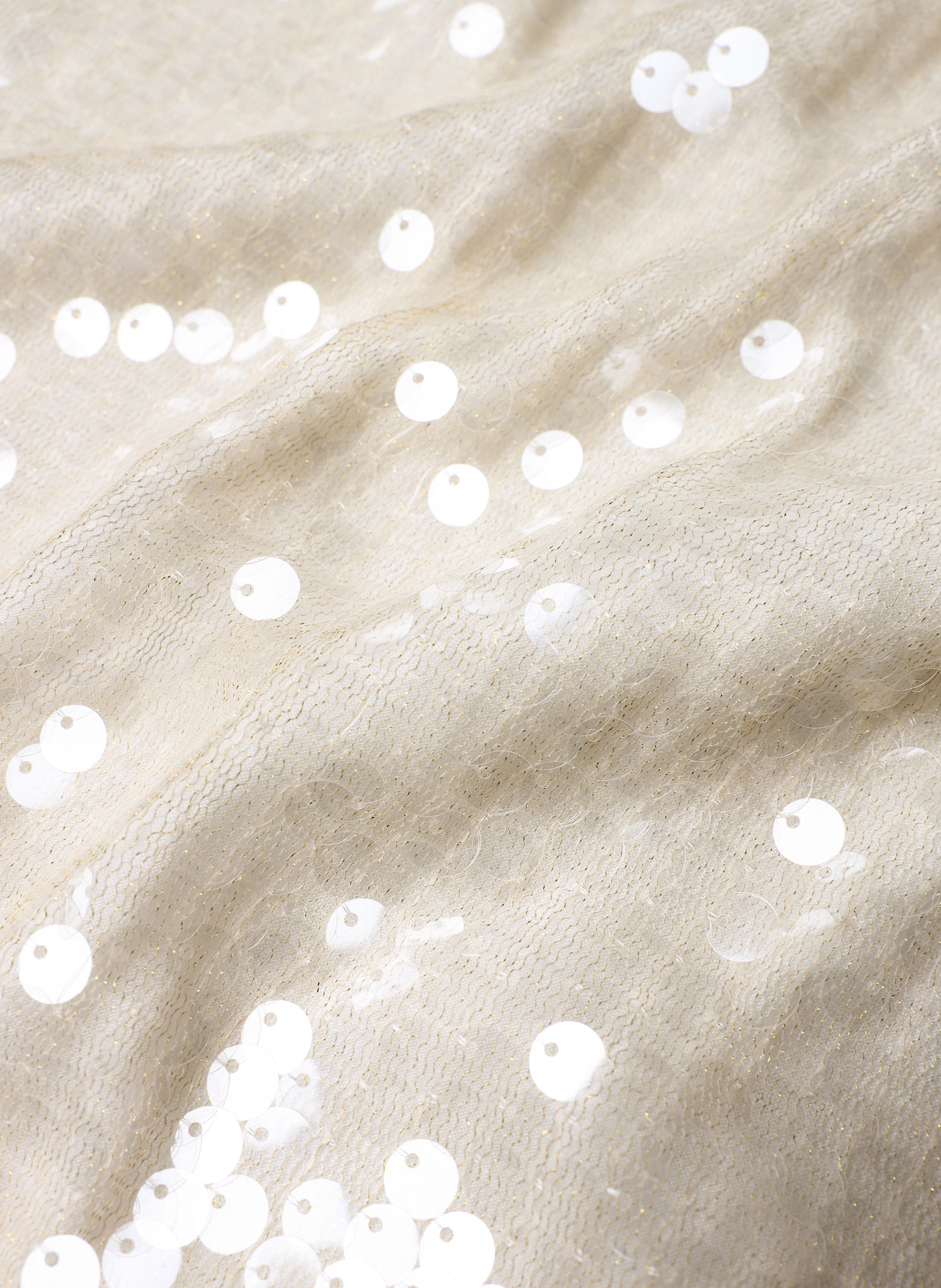 Hela | Winter White