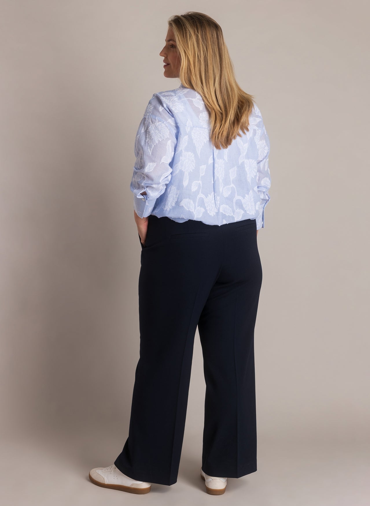 Jara | Navy