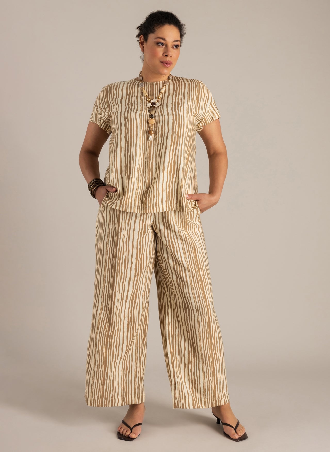 Ushma Essential | Summer Taupe/Multi C