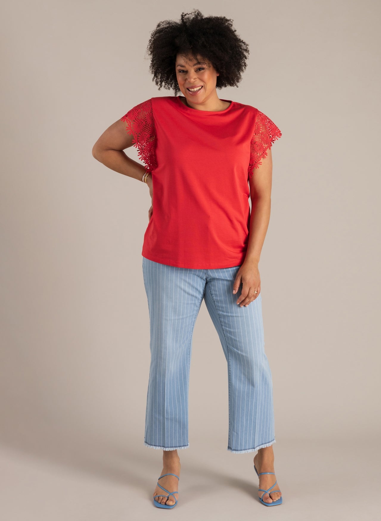 Nusha | Hot Red