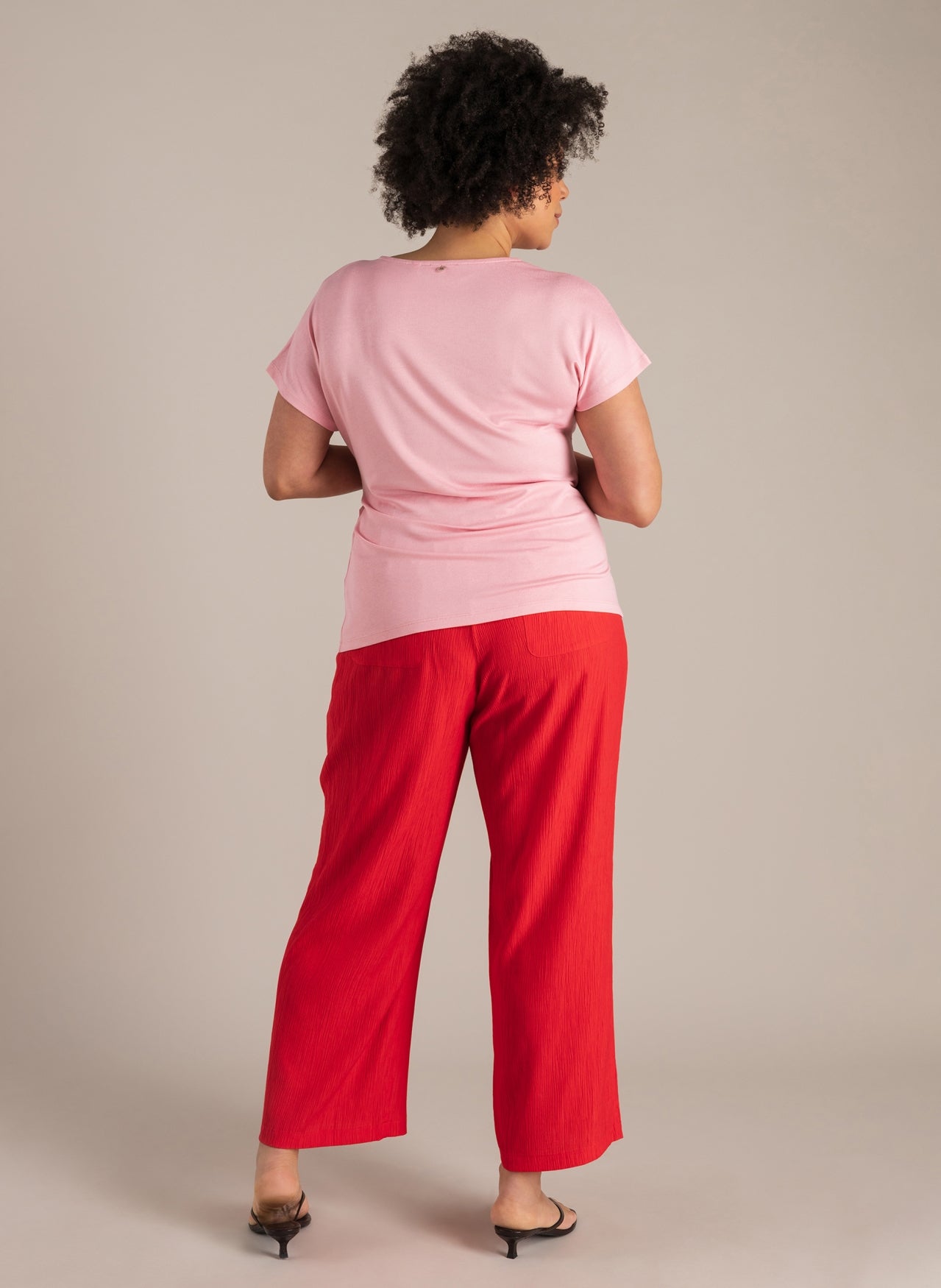 Naria | Bright Pink