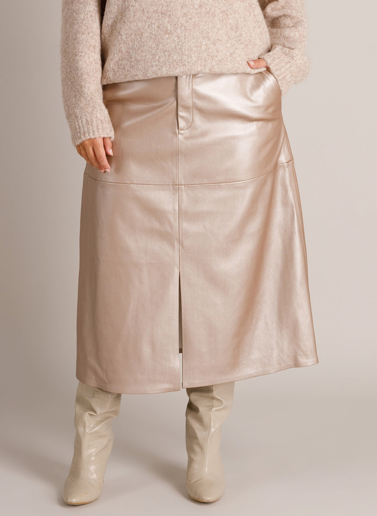 YCHadia Essential | Light Taupe