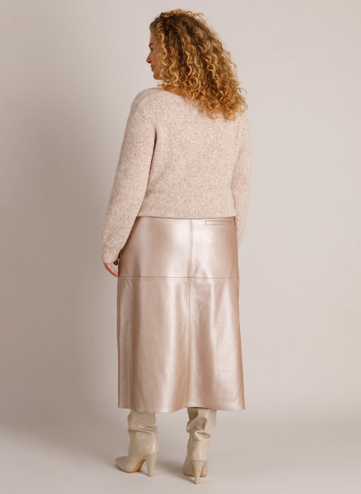 YCHadia Essential | Light Taupe