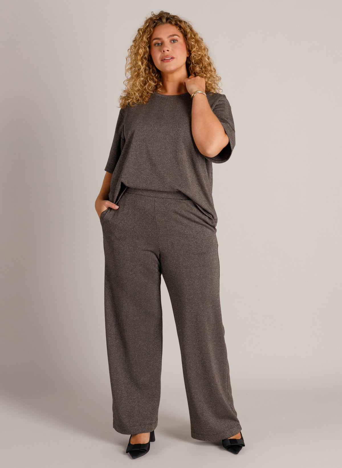 YCZinara | Black/Taupe Grey