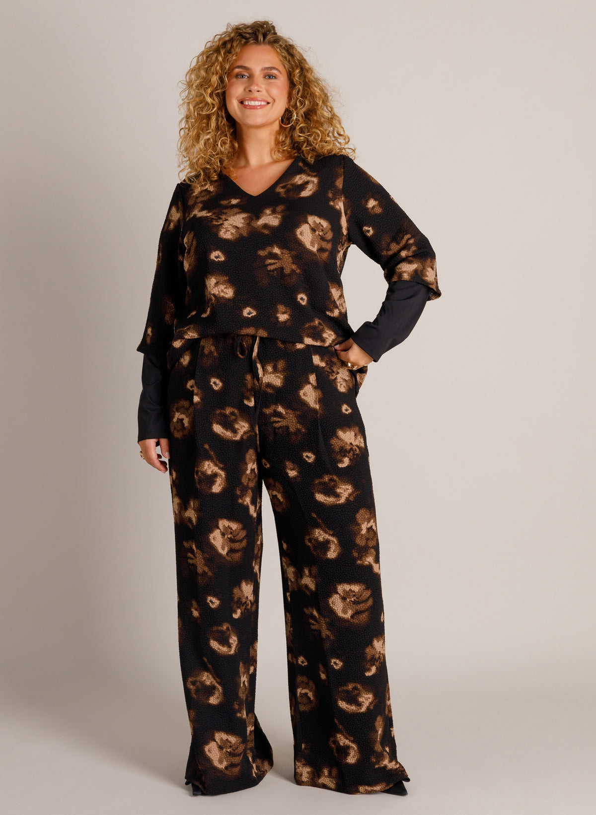 YCZayna | Black Multi Colour