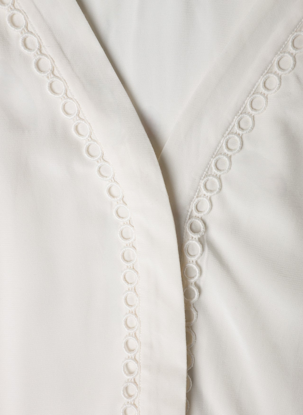 Dominika | Winter White