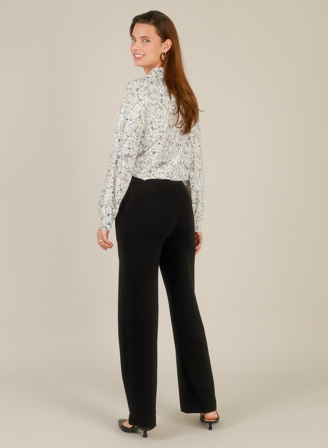 Paloma Essential | Schwarz