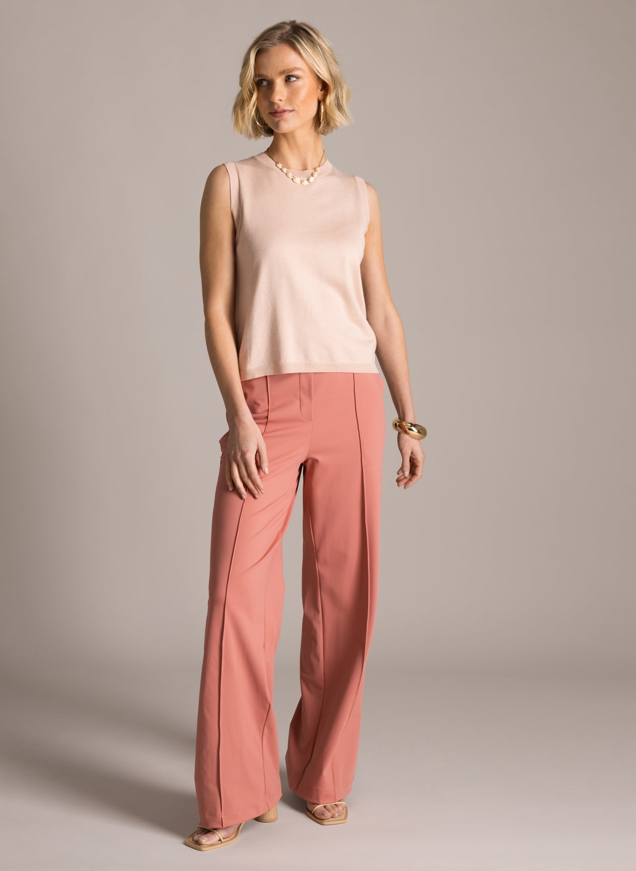 Kornelia | Rose Clay