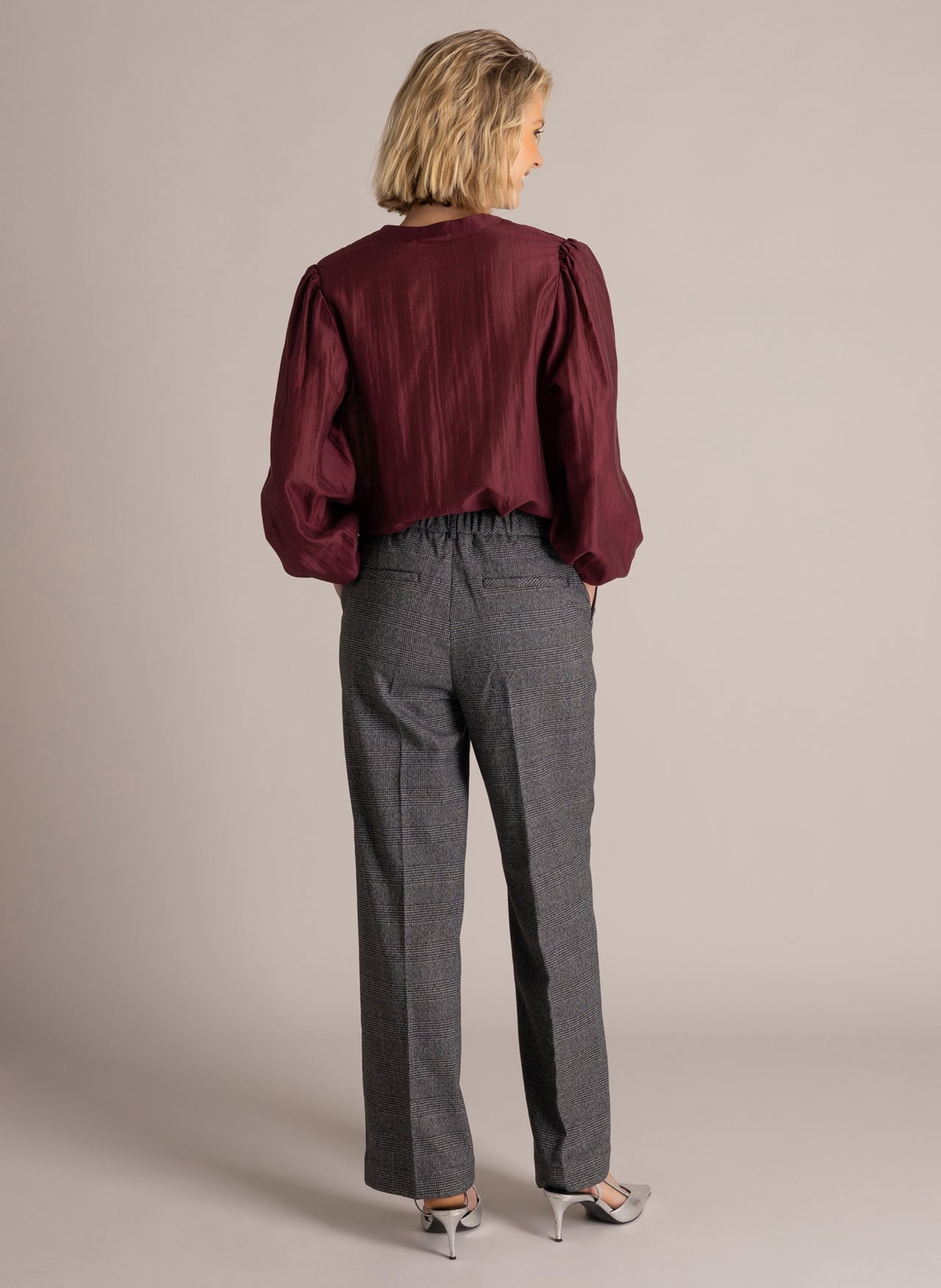 Sarina | Wine Red