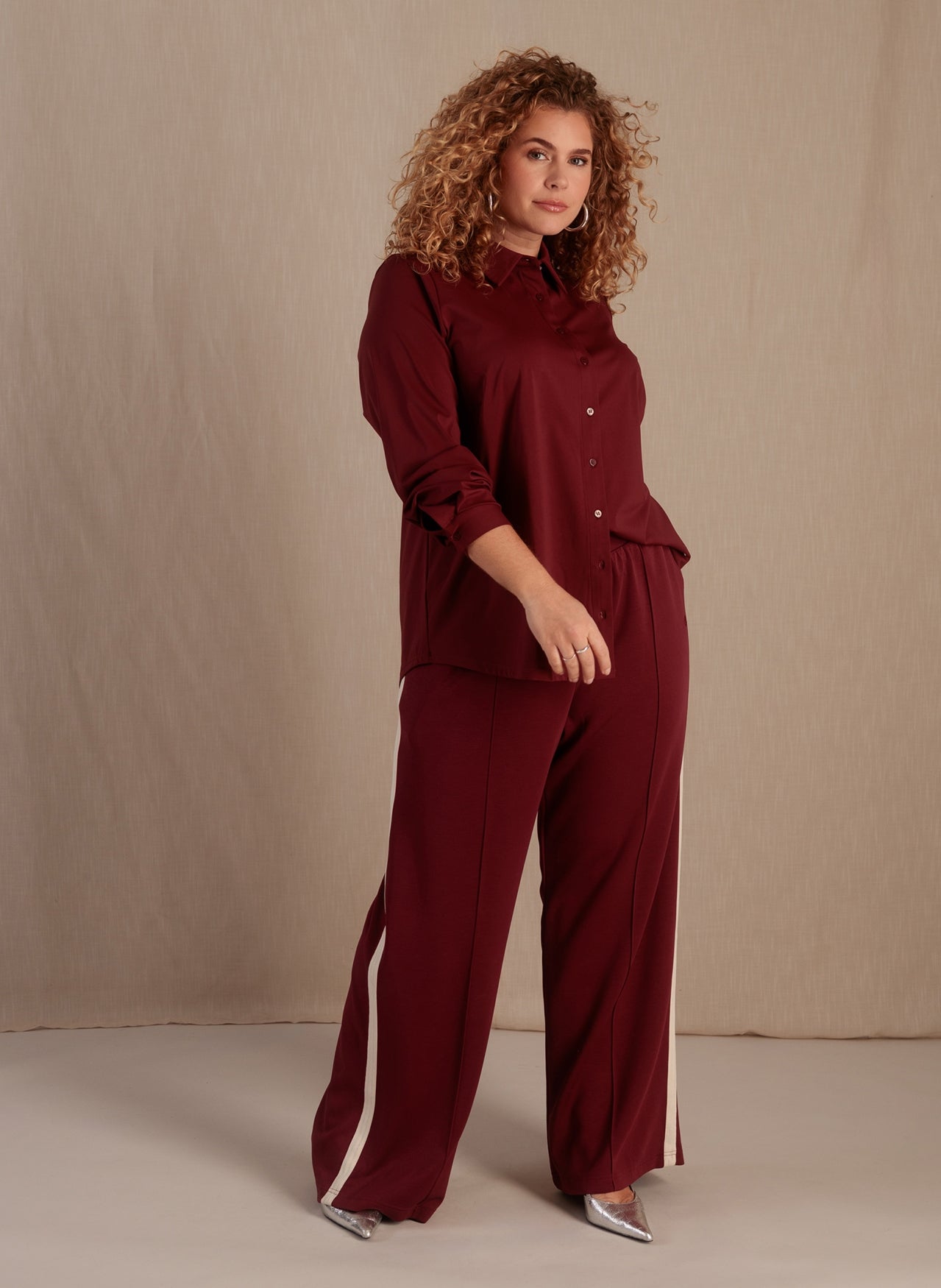 Ofira Essential | Wine Red