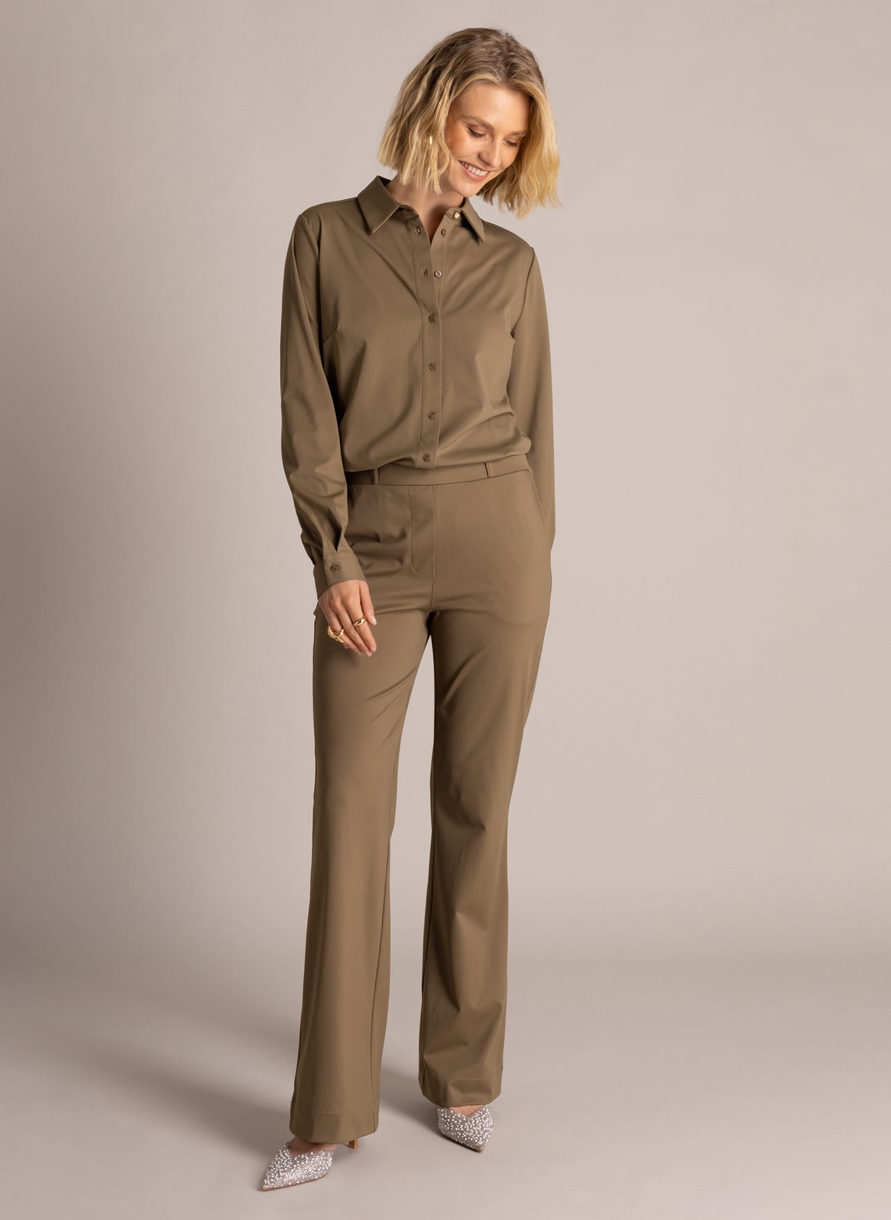 Celia Essential | Grey Olive