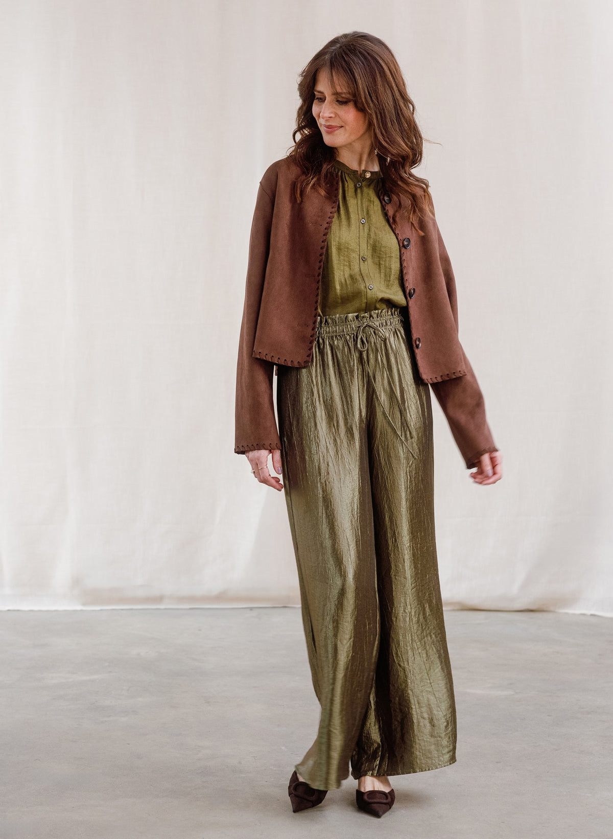 Undine | Red Brown