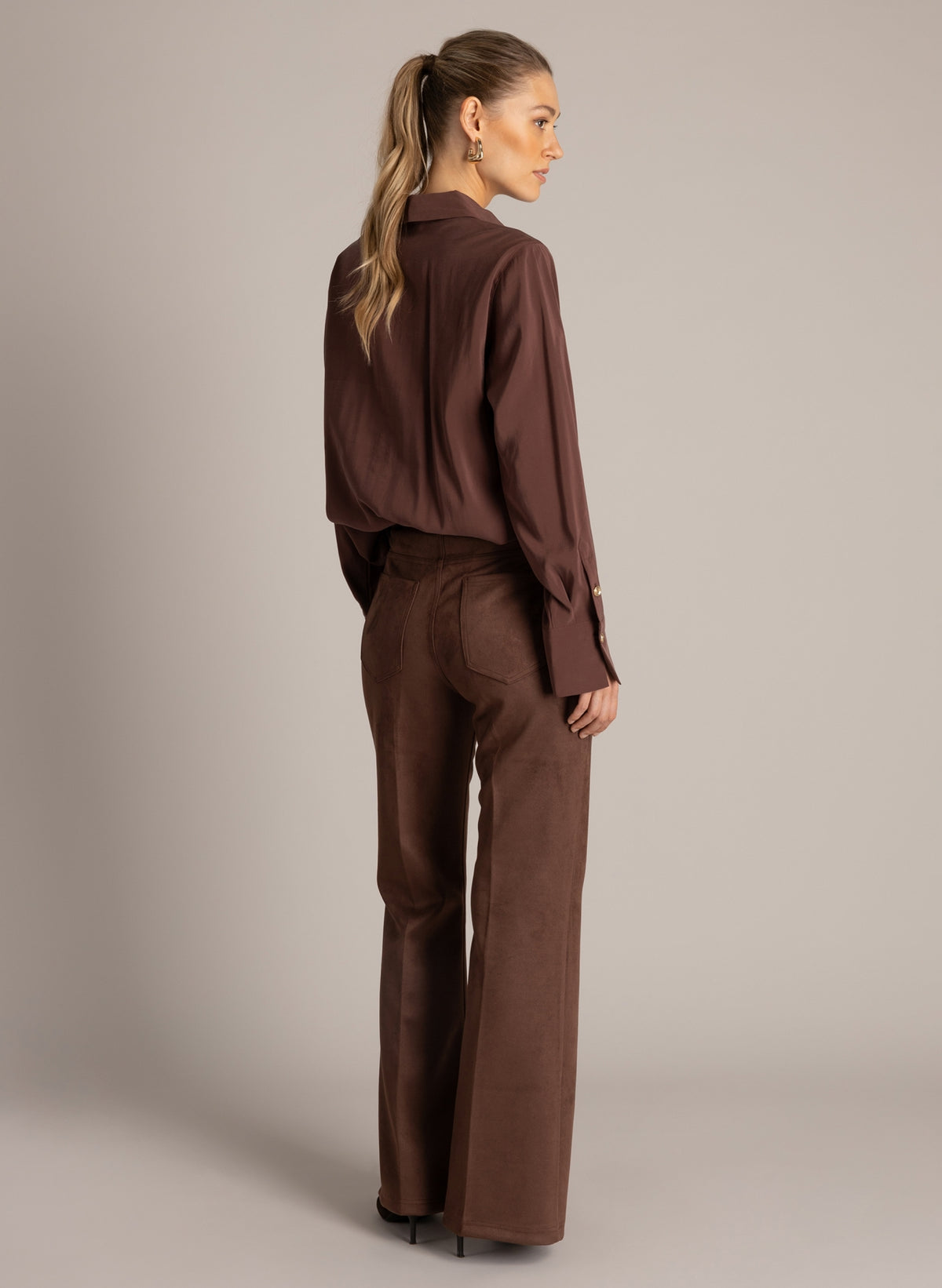 Clara Essential | Red Brown