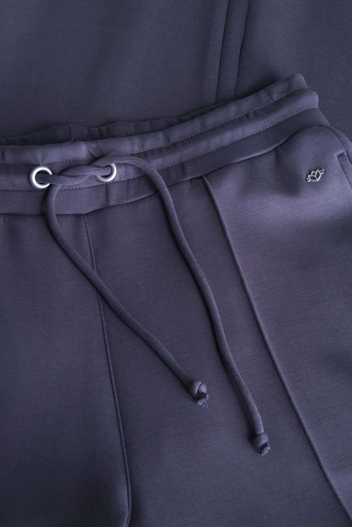 Oirla Essential | Warm Grey