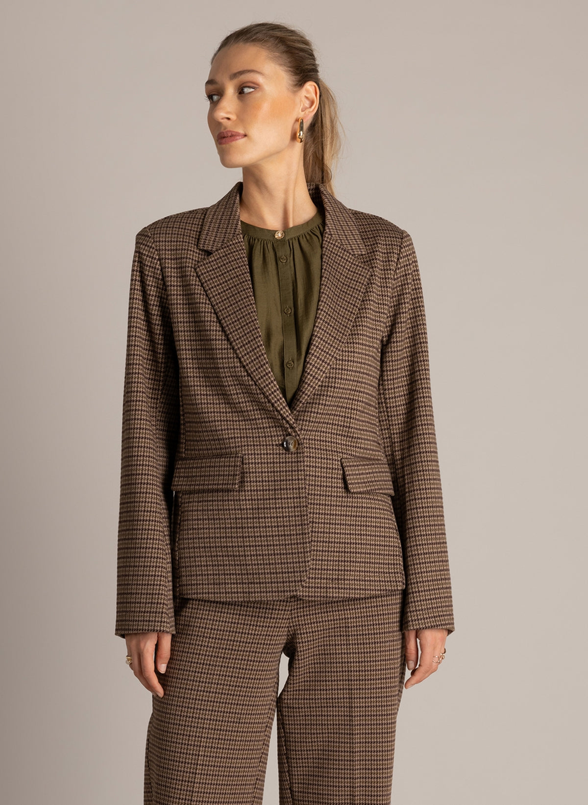 YYBerta Essential | Brown/Multi-Colour