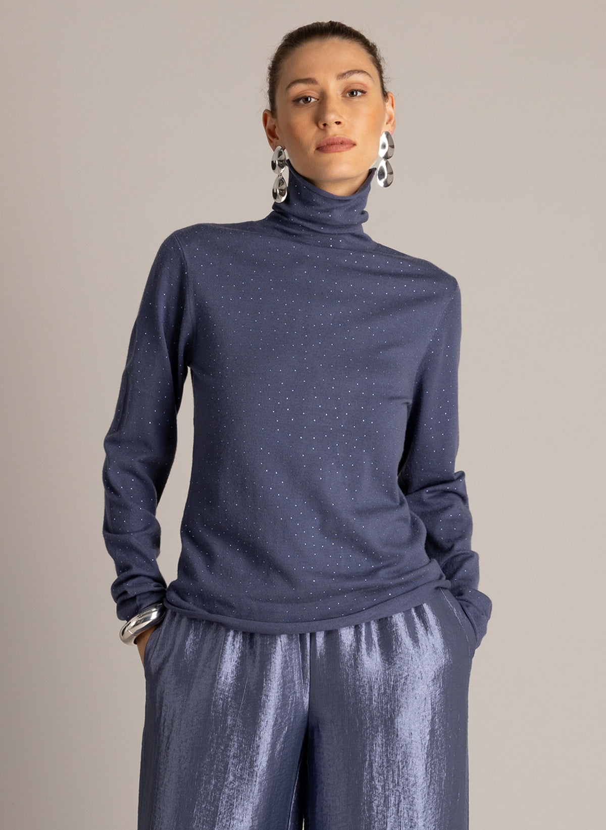 YYUlida | Faded Blue