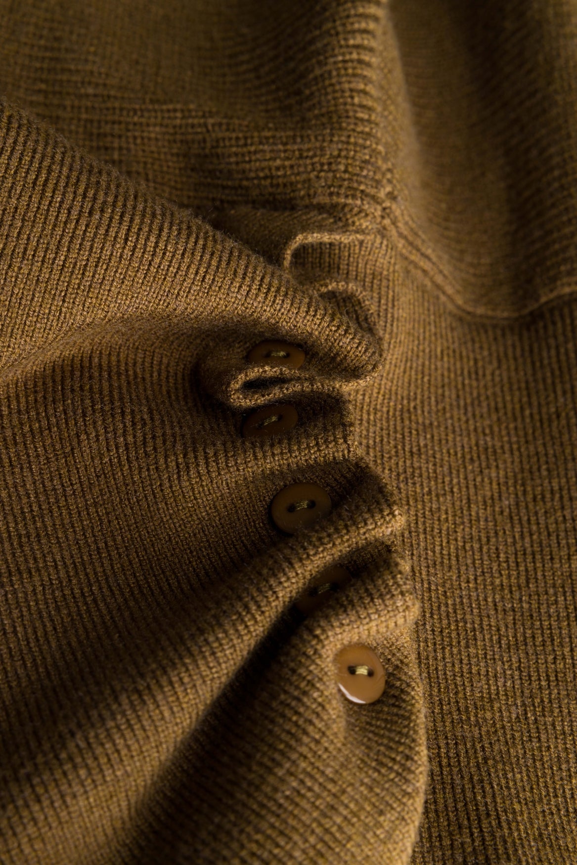 Ulvaine | Olive Green