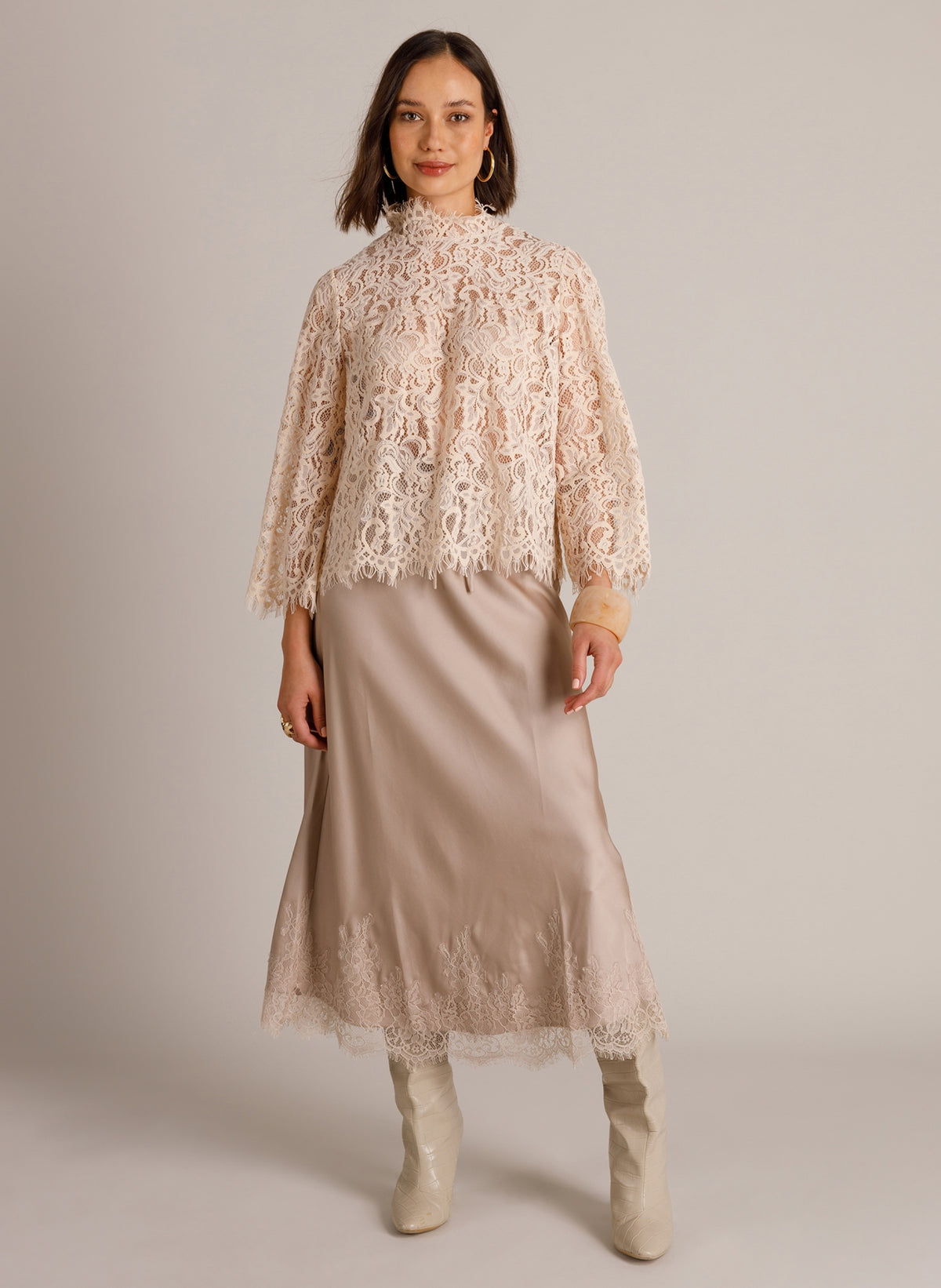 YYWismara | Light Taupe
