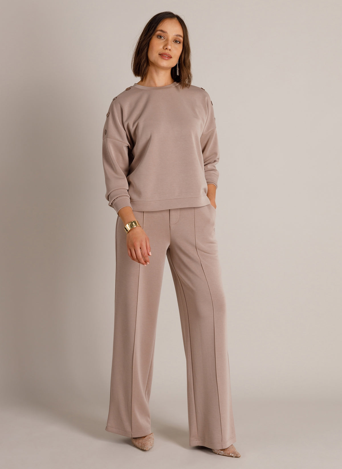YYWynika | Taupe Grey