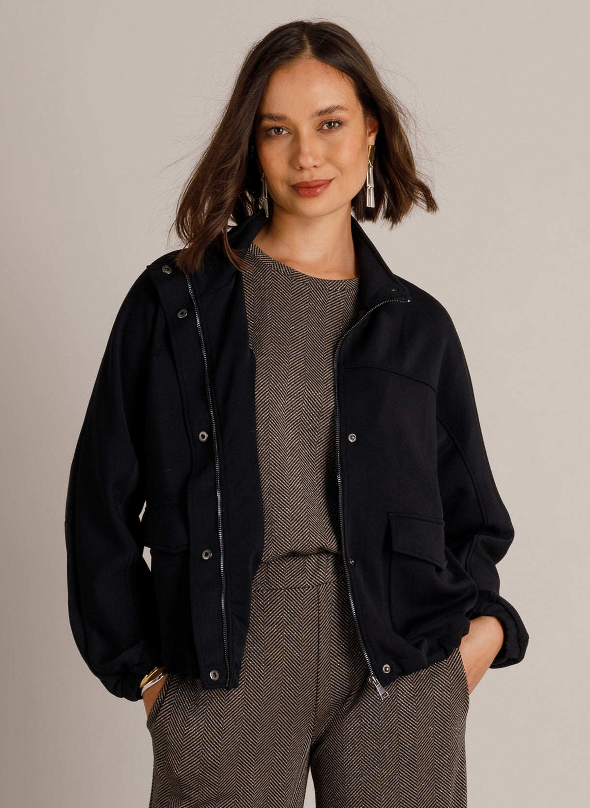 YYWeska | Black