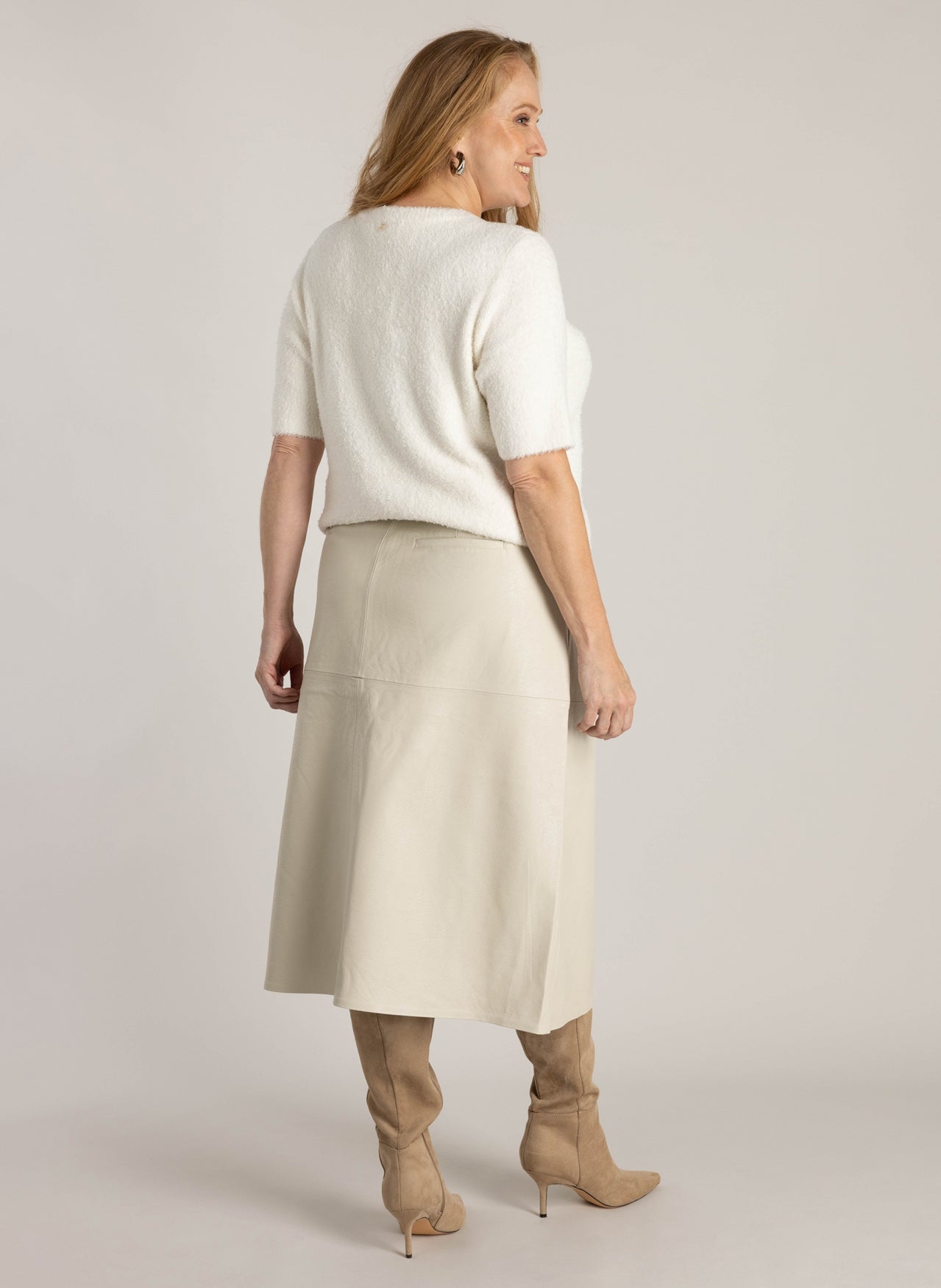 Hadia | Winter White