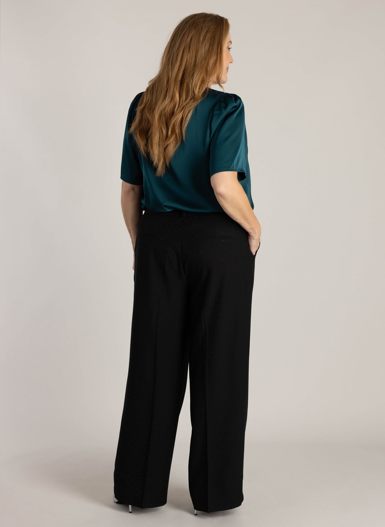 Hedwig Essential | Black