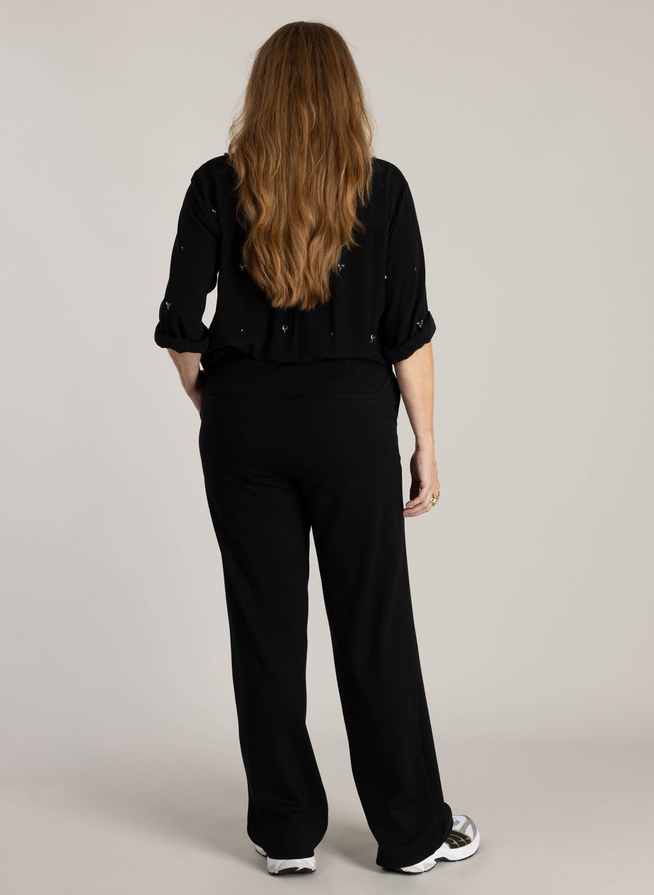 Faustina Essential | Black