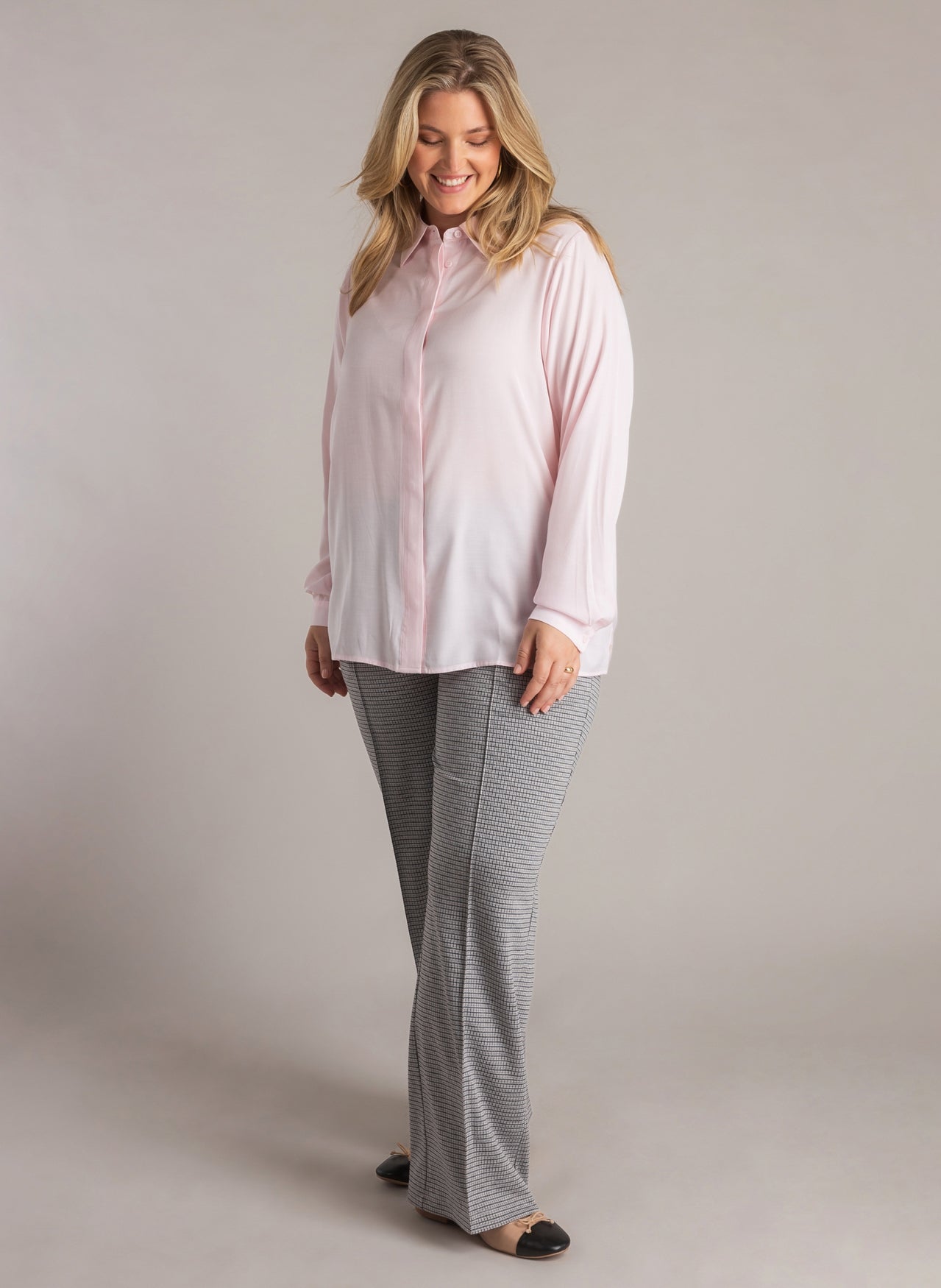 Judit | Pale Pink