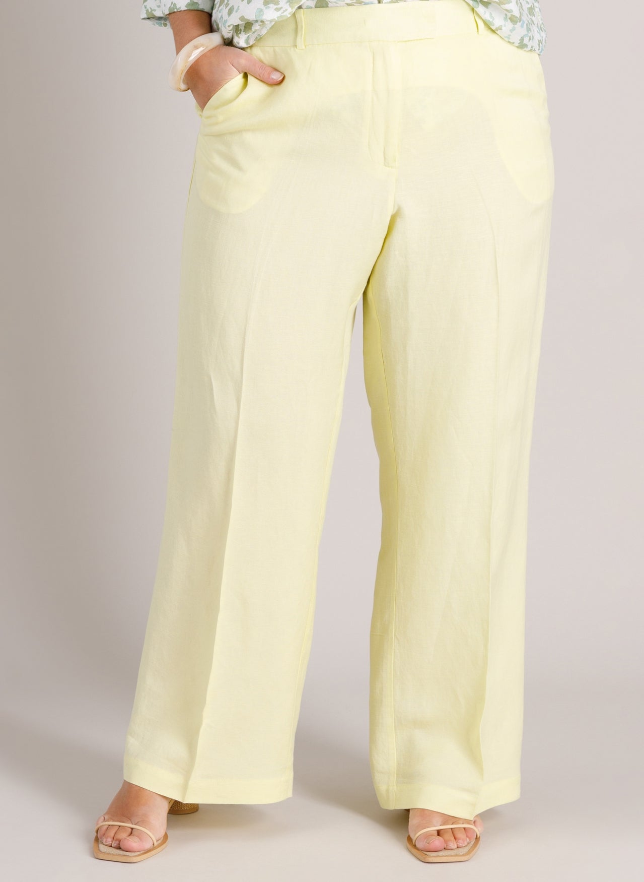 Hedwig Essential | Pastel Yellow