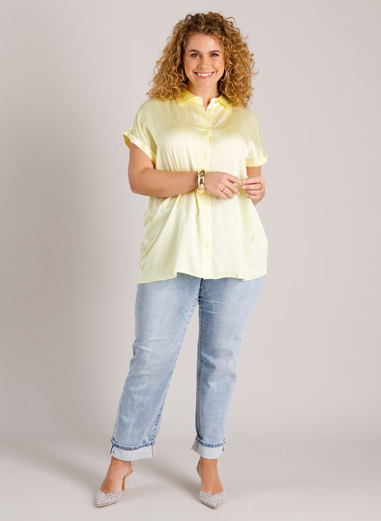 Wiktoria Essential | Pastel Yellow