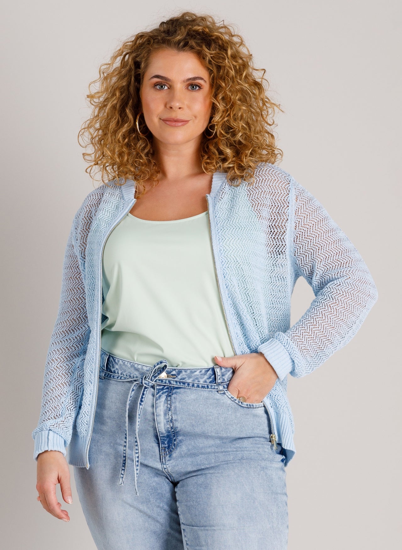 Liva | Pale Blue