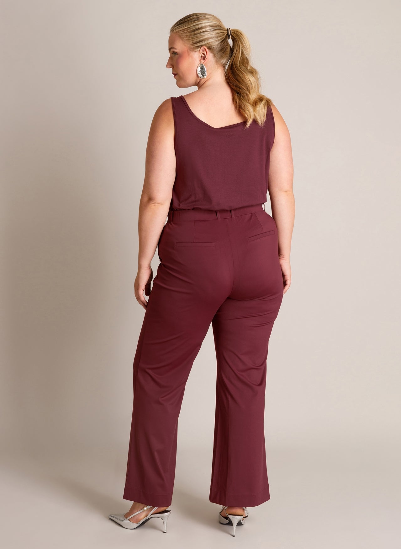 Gaelle Essential | Wine Red