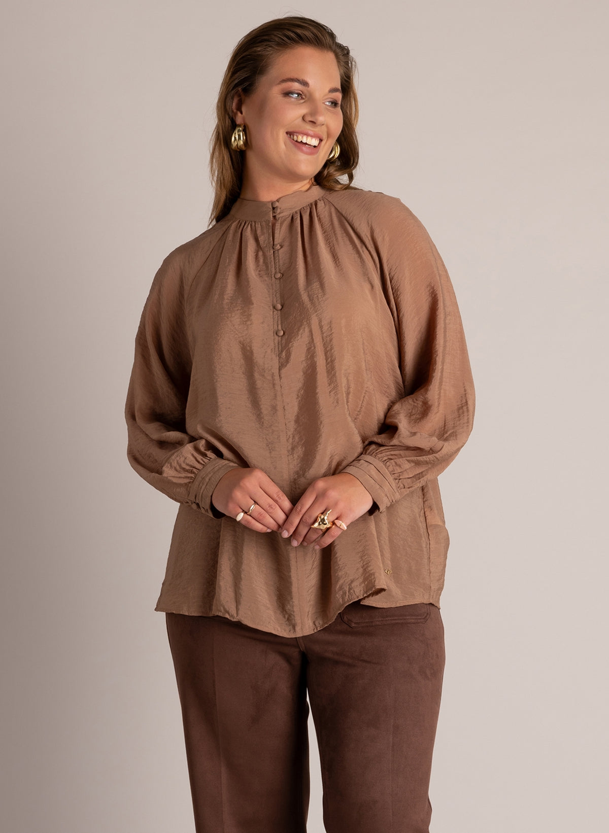 Vincenza | Dark Sand